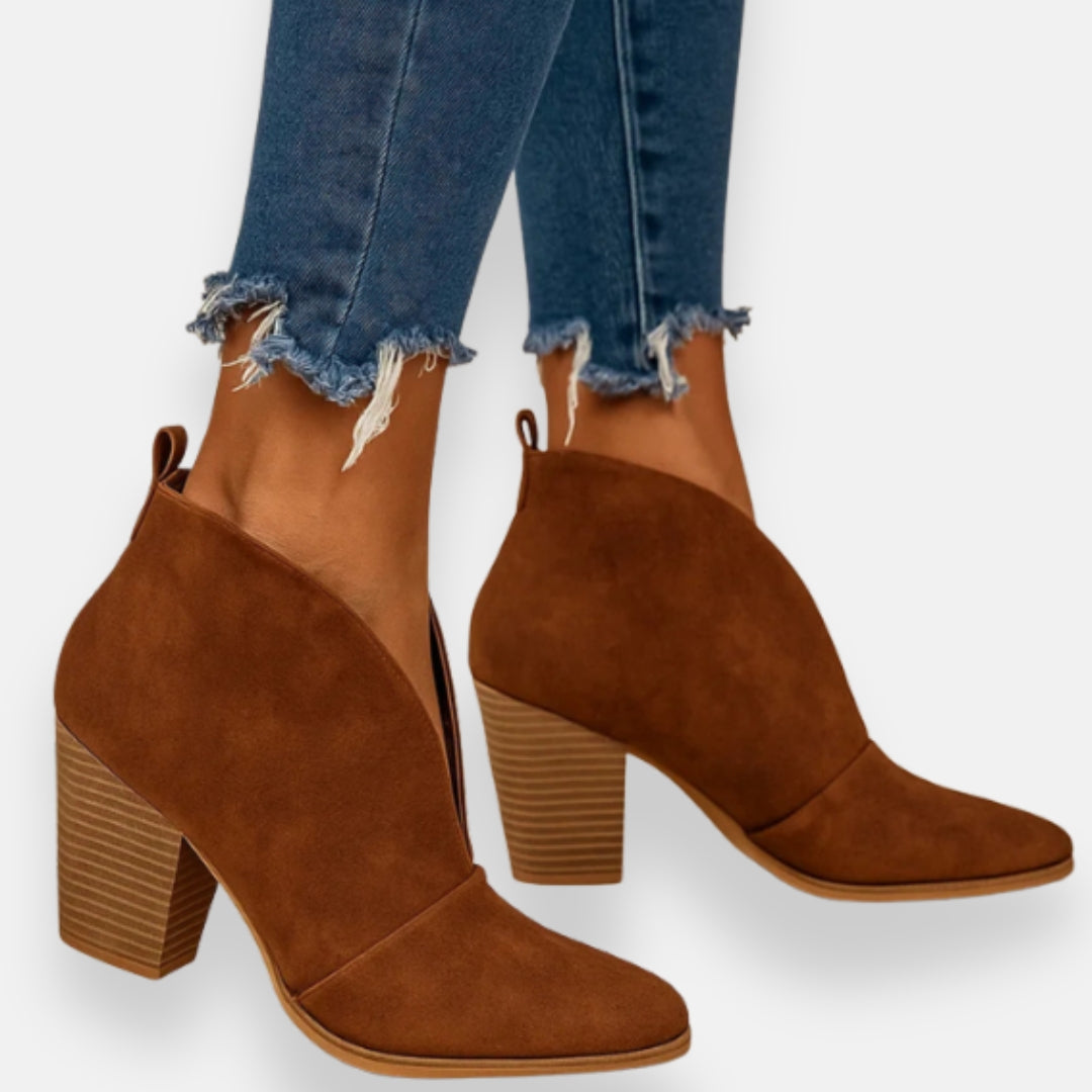 Aricie – Elegant Heeled Ankle Boots