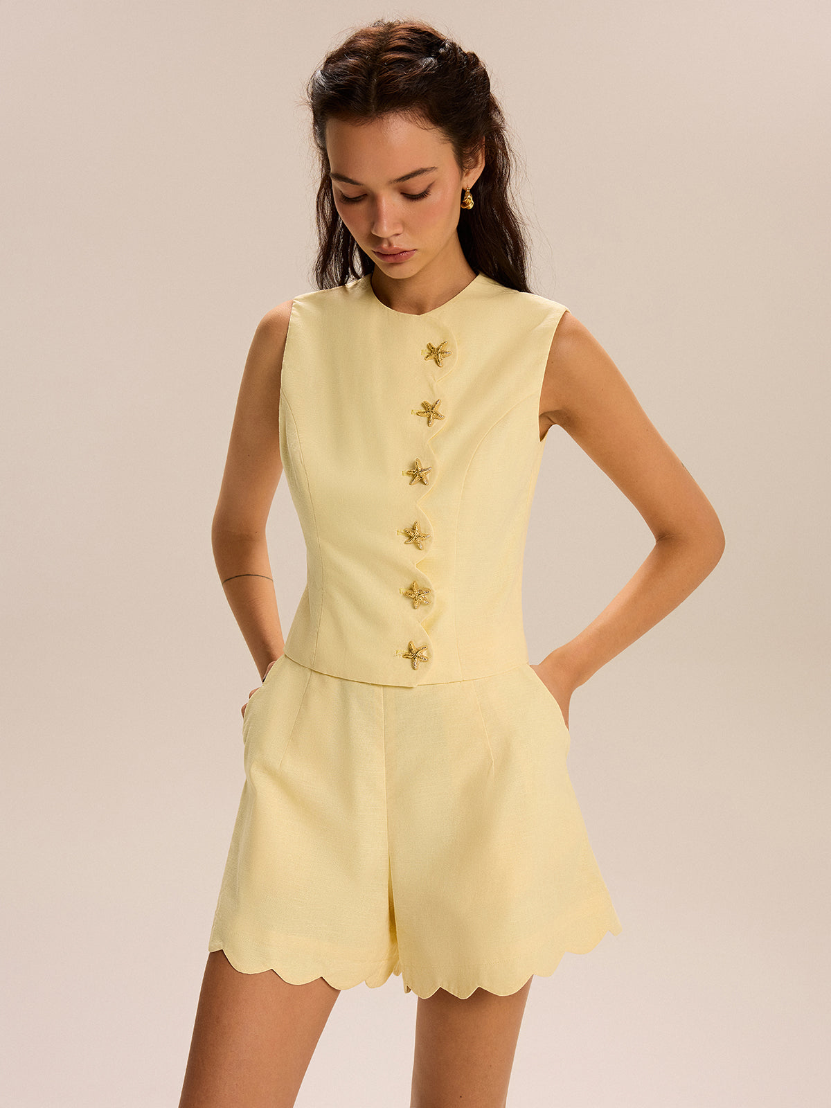 Shorts Set With Decor Button and Scallop Hem