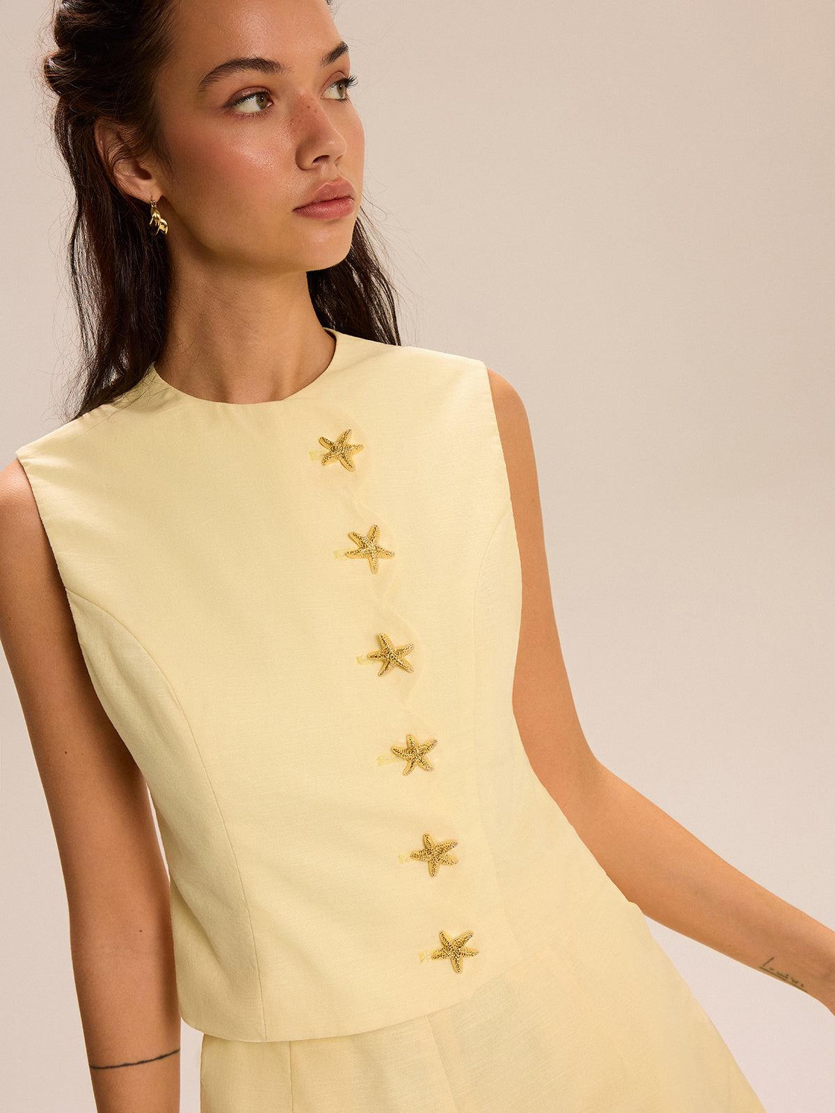 Shorts Set With Decor Button and Scallop Hem