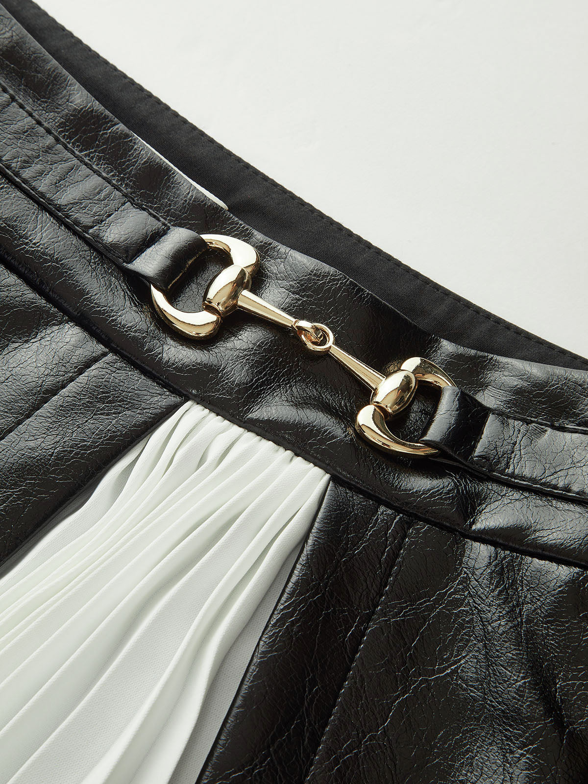 Contrast Pleated Faux Leather Mini Skirt