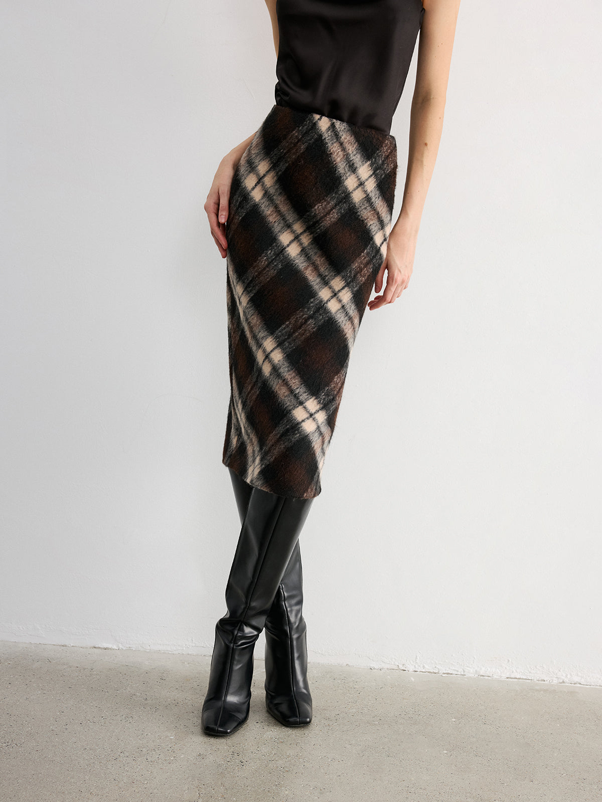 Plaid Wool-Blend Midi Pencil Skirt