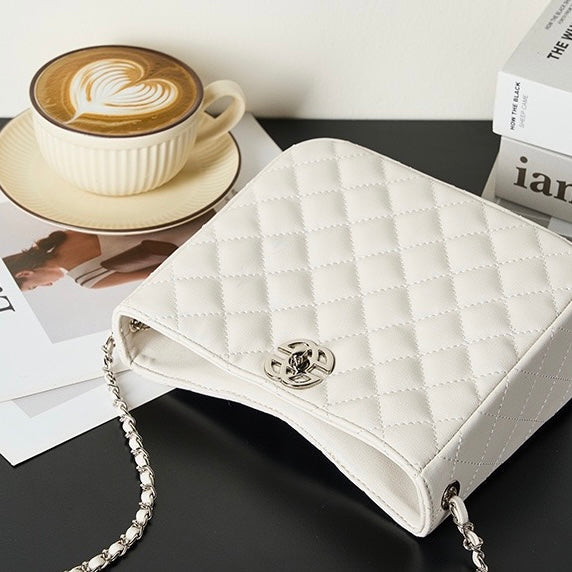 Women's Genuine Cowhide Commuter Chain Bucket Bag