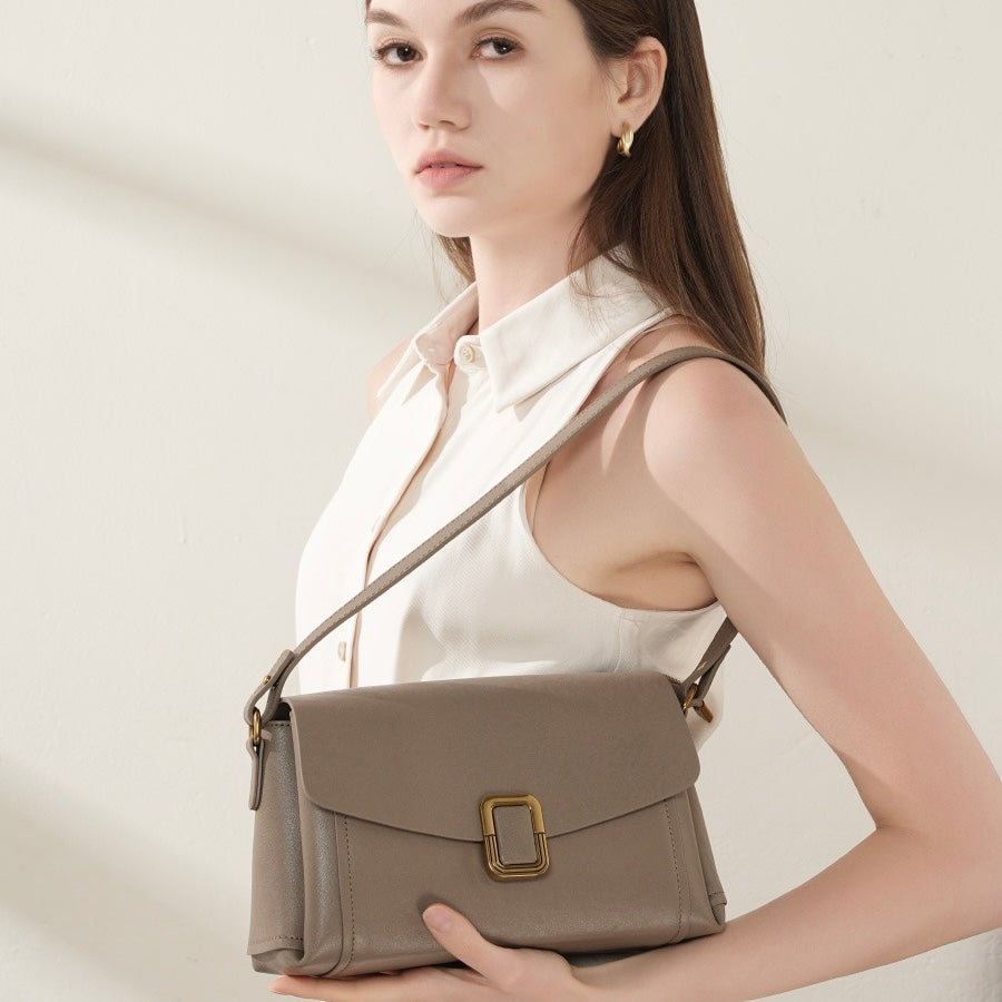 Women’s Genuine Leather Spring-Summer Commuter Tote Bag with Maillard Elegance