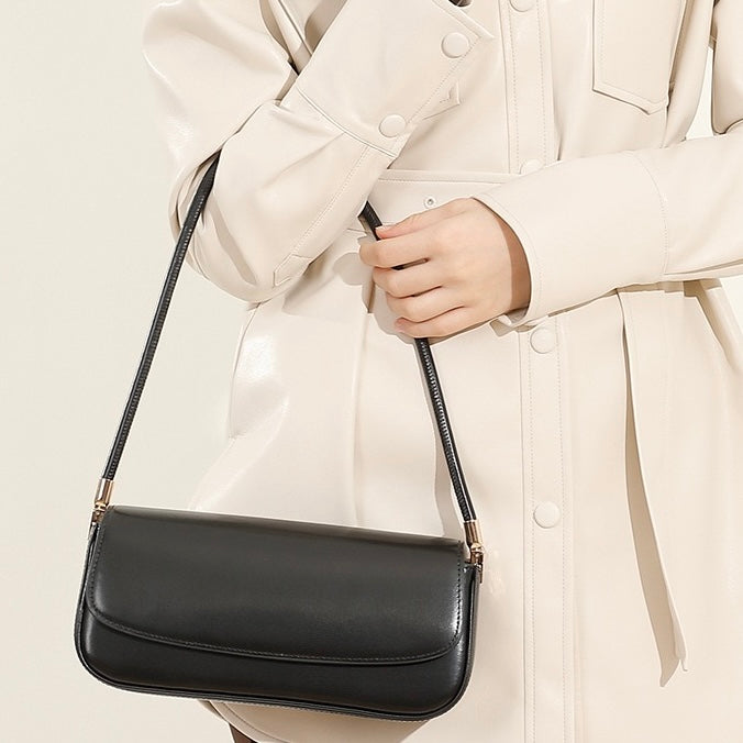 Women’s Genuine Leather Minimalist Saddle Tote – 2025 Commuter Edition