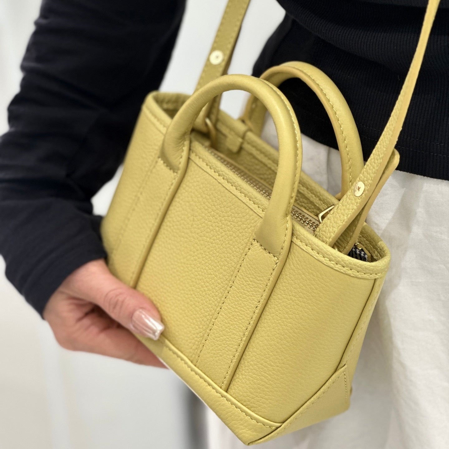 Spring Summer Fresh Women's Genuine Cowhide Handheld Crossbody Bag