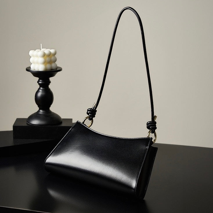 Women‘s Luxurious Genuine Leather Underarm Baguette Bag