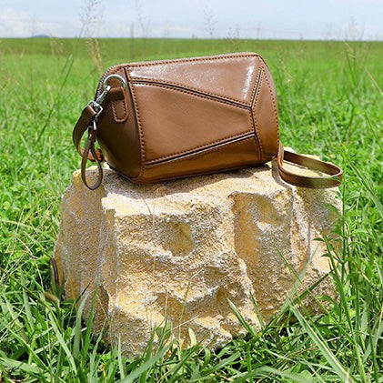 Women's Vintage Genuine Leather Geometric Patchwork Crossbody Bag