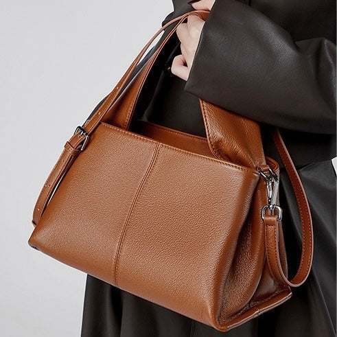Women’s Genuine Leather Vintage-Style Top-Grain Shoulder Bag in Classic Design