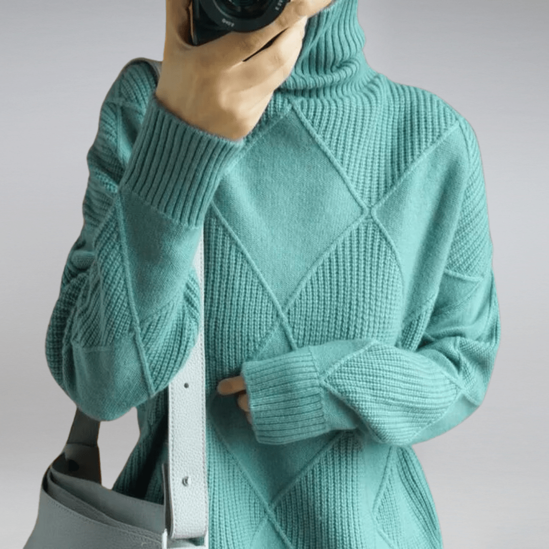 Joanne - Soft turtleneck sweater