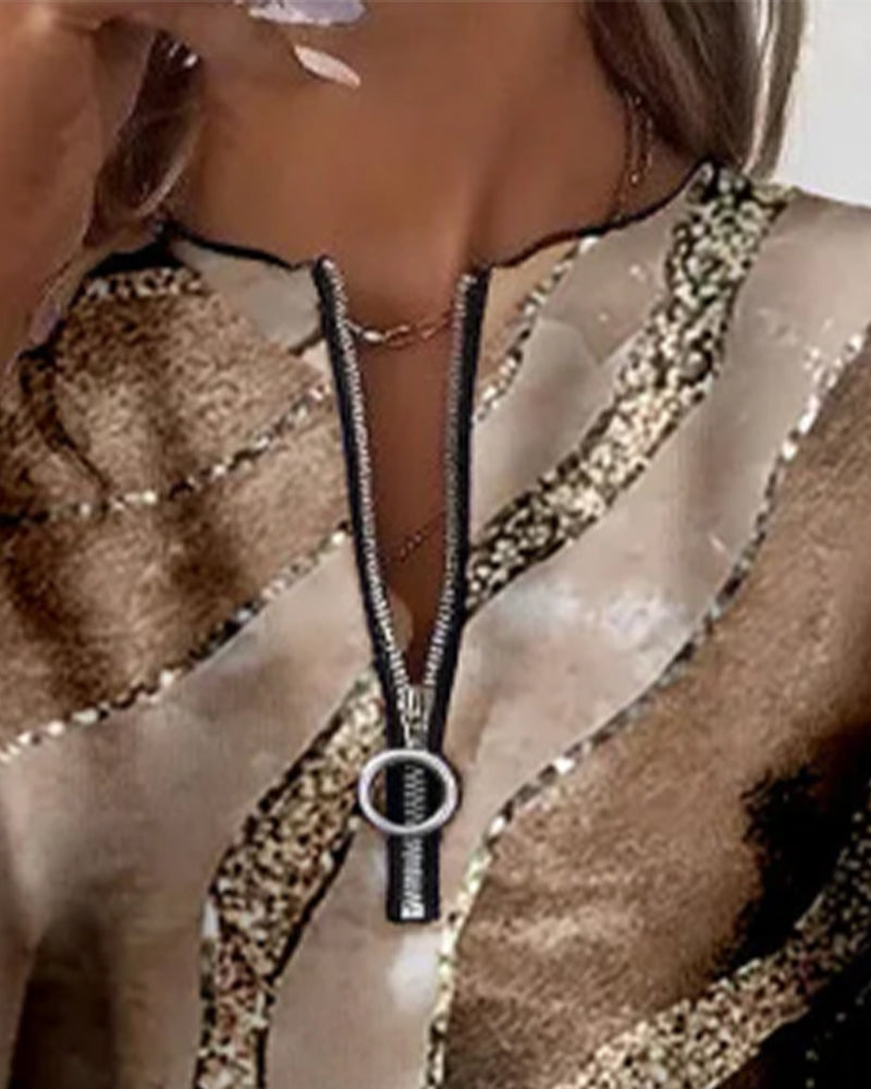 Mia - Half-Zip Sweatshirt with Vintage Print