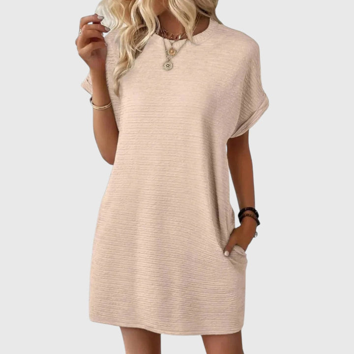 Pauline – Casual Minimalist Round Neck Summer Dress