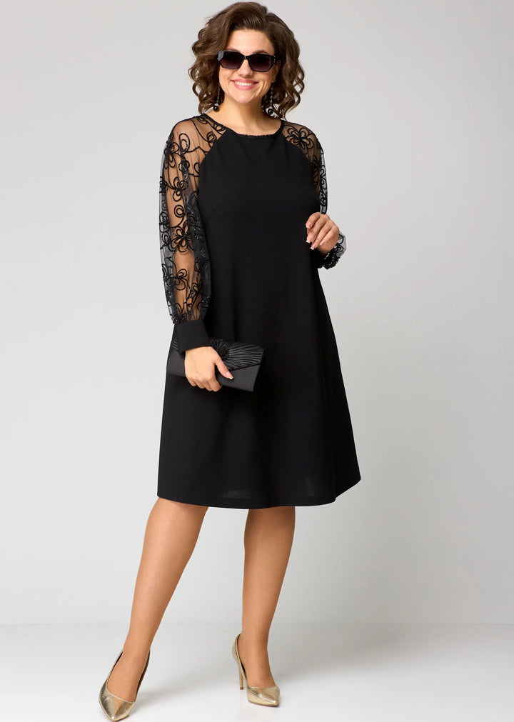 Caitlin - Elegant Lace Dress