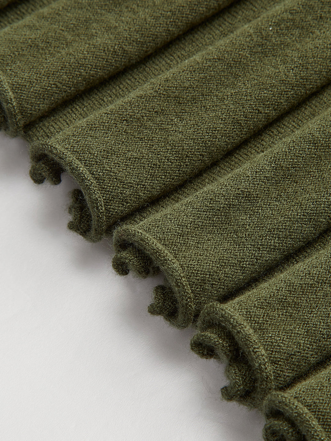 Lettuce Trim Pleated Sweater Skirt