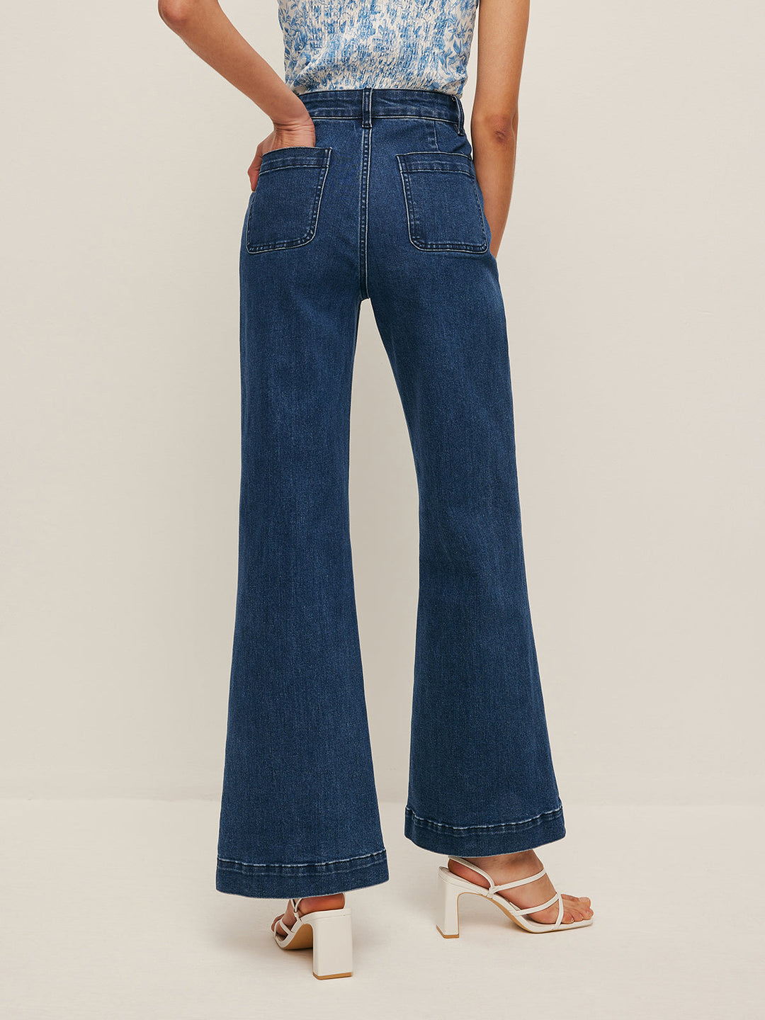 High-Waist Pocket Detail Wide-Leg Jeans