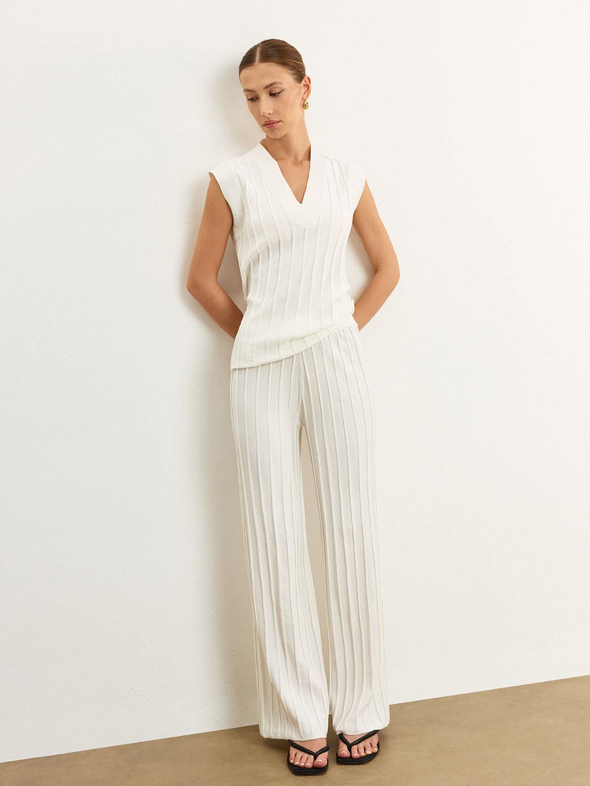 Ribbed Knit Mid-Rise Pants