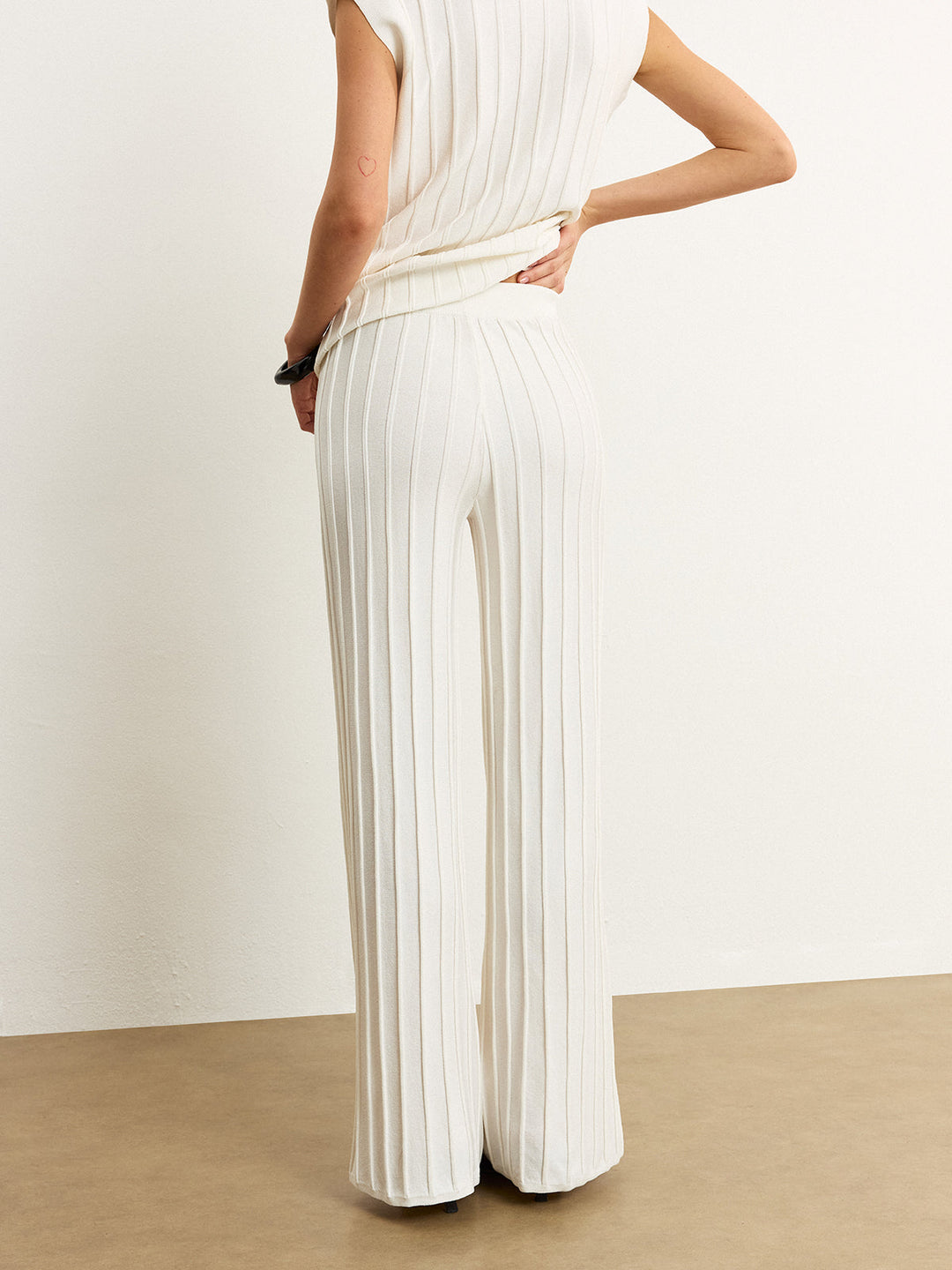 Ribbed Knit Mid-Rise Pants