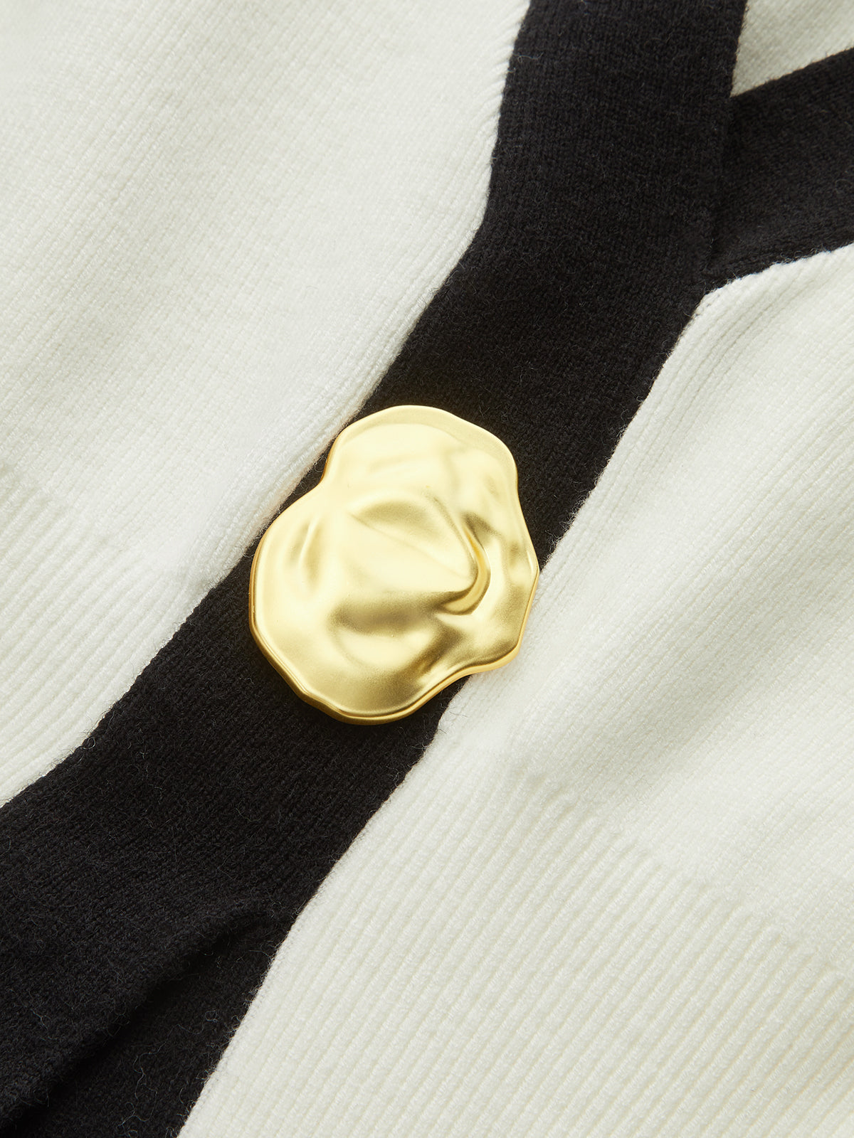 Contrast Trim Knit Vest and Midi Skirt Set