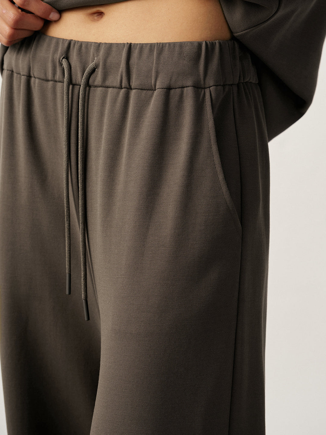 Mid-Waist Drawstring Sweatpants