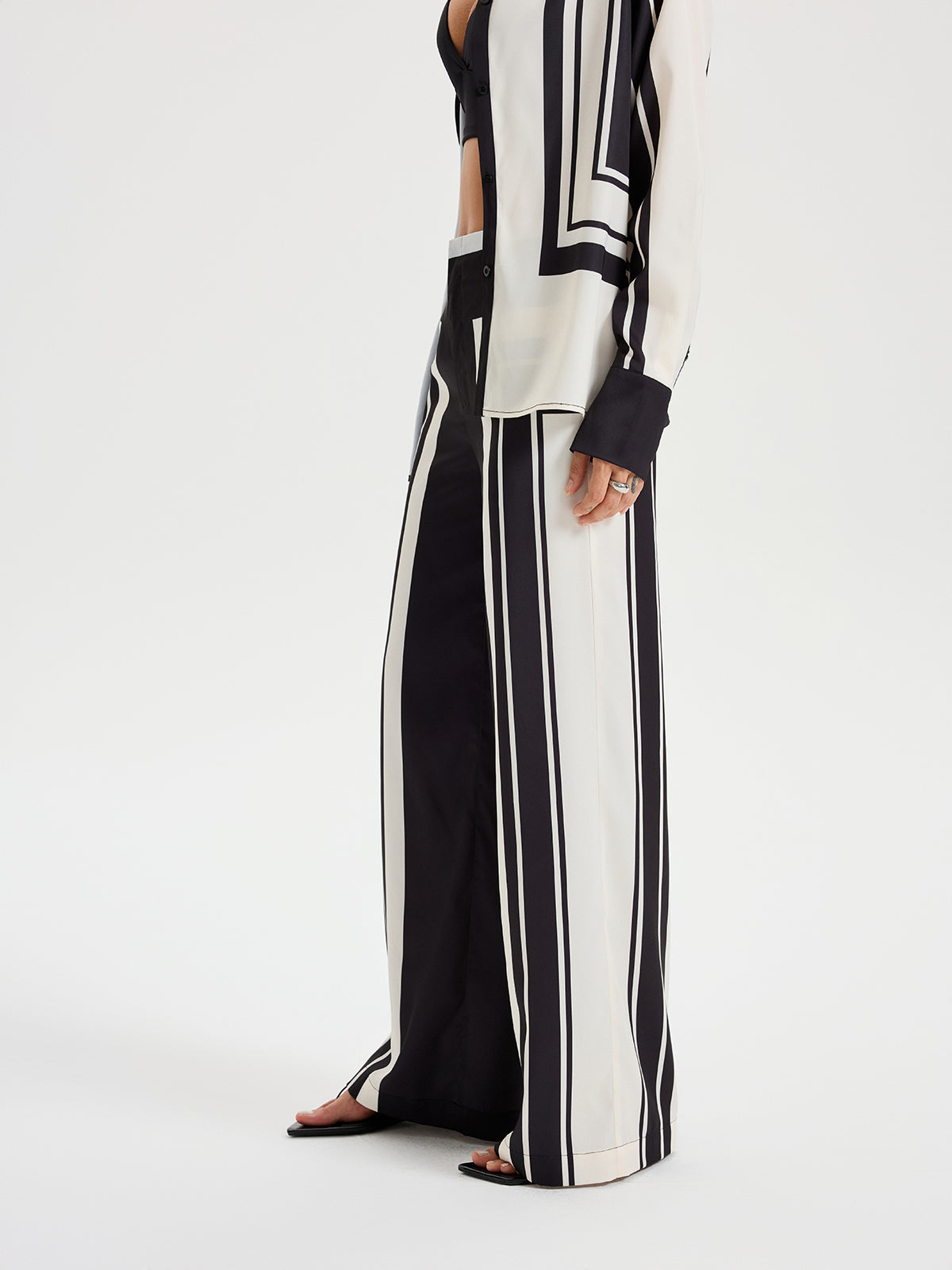 Contrast Striped Mid-Waist Wide-Leg Pants