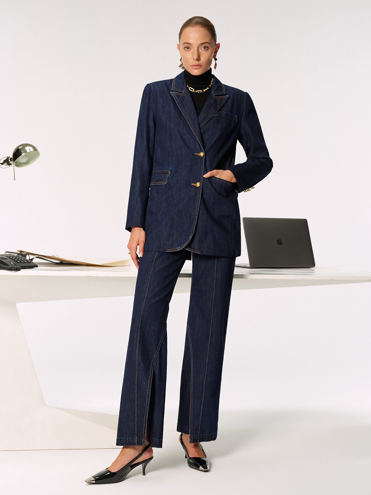 Mid-Waist Slit Denim Jeans