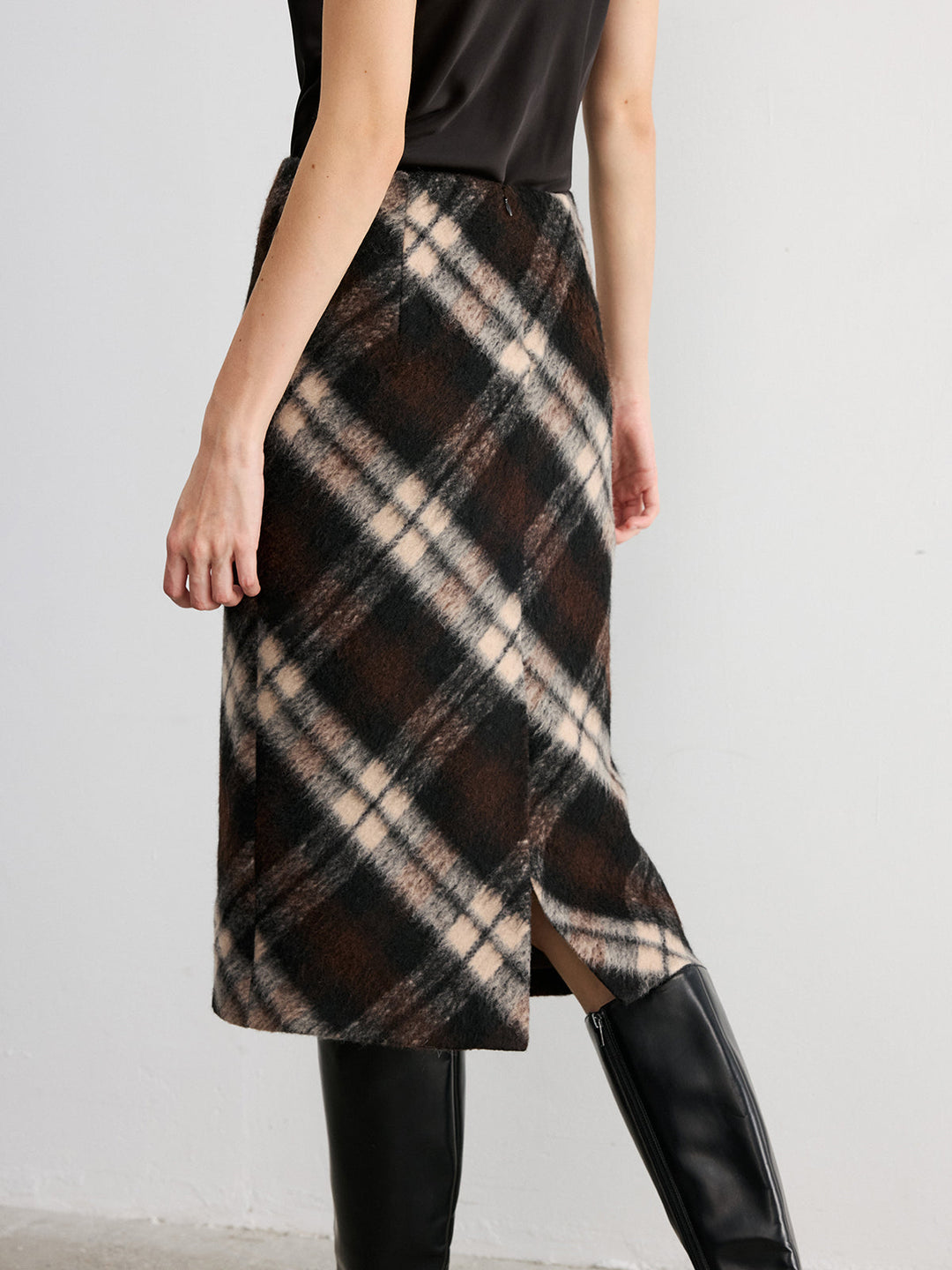 Plaid Wool-Blend Midi Pencil Skirt