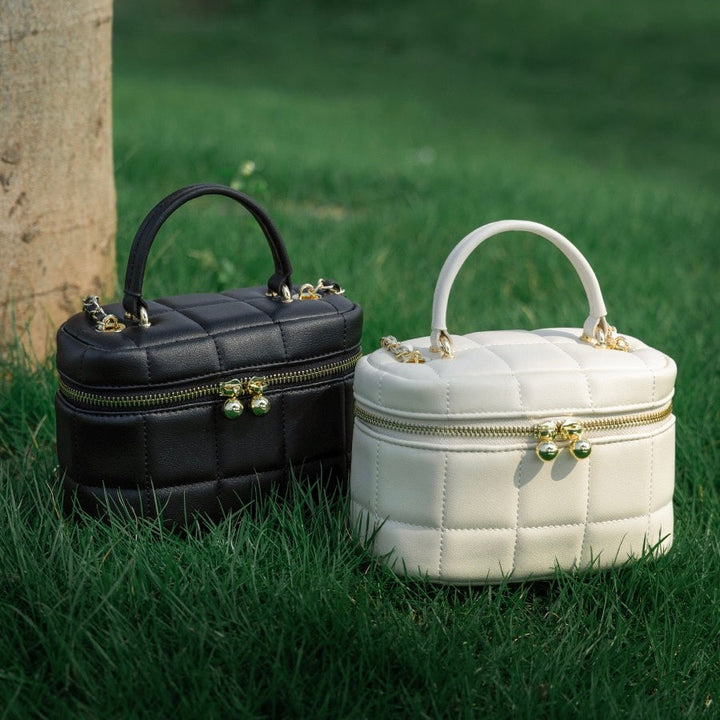 Women's Genuine Leather Textured Chain Shoulder Bag