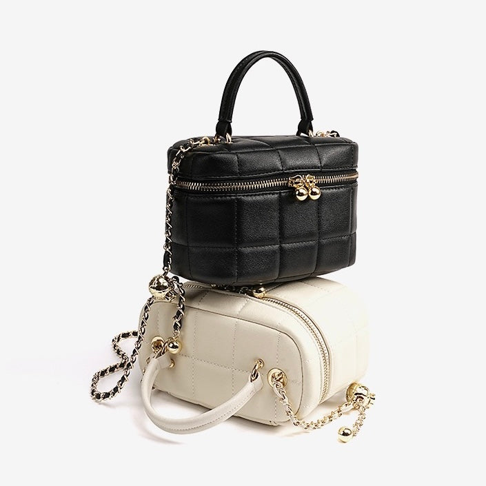 Women's Genuine Leather Textured Chain Shoulder Bag