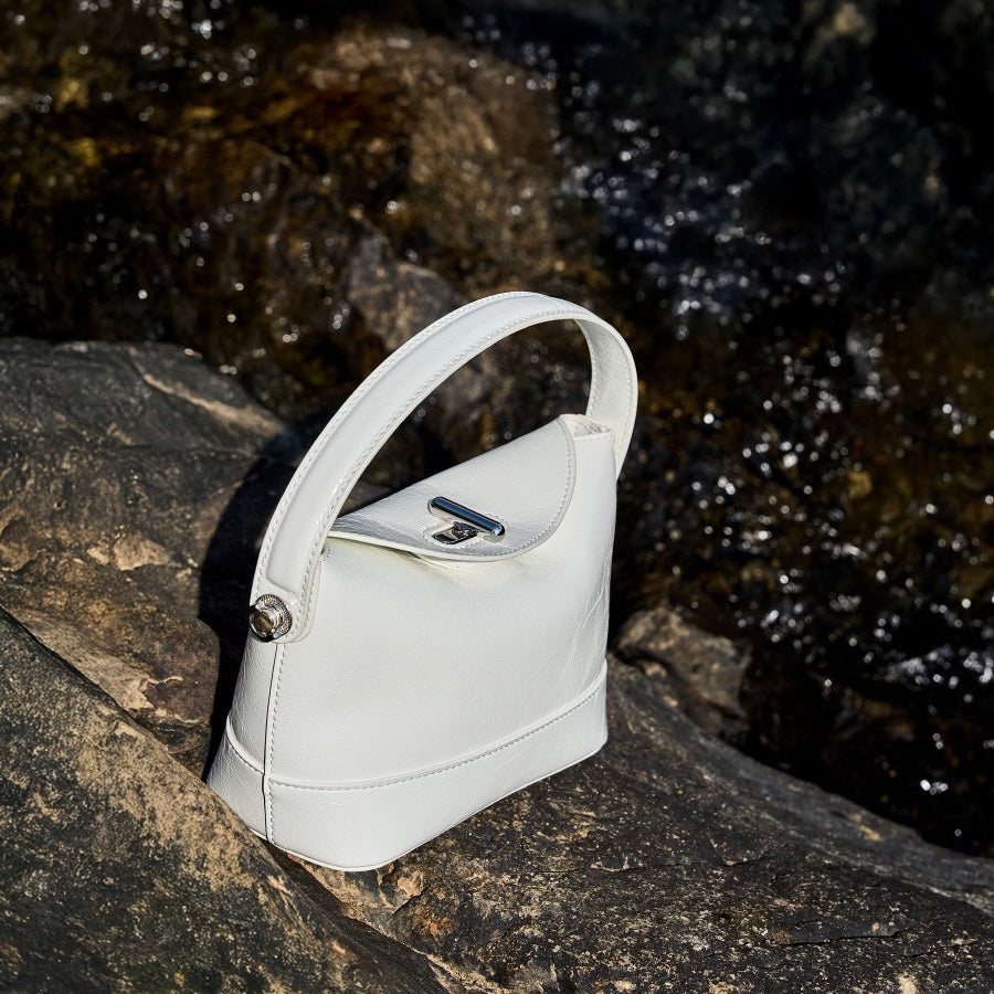 Women’s Genuine Leather Mini Bucket Shoulder Bag – Chic Turn-Lock Crossbody