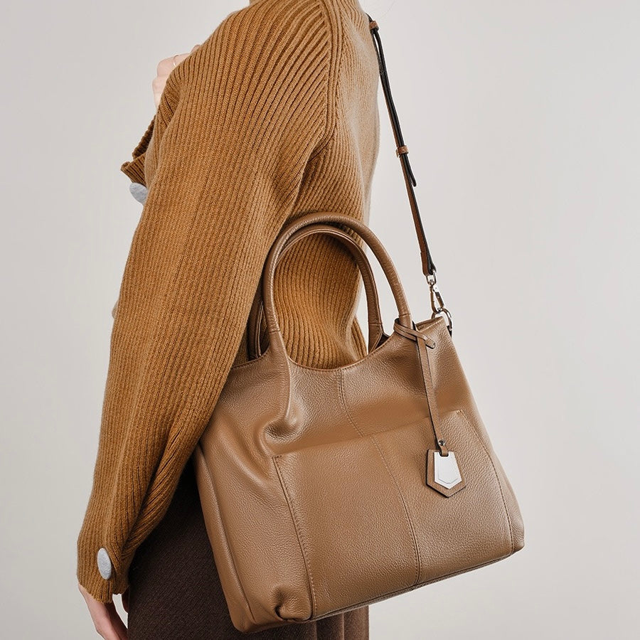 Women’s Genuine Leather Large Capacity Tote Shoulder Bag – Elegant Commuter Style