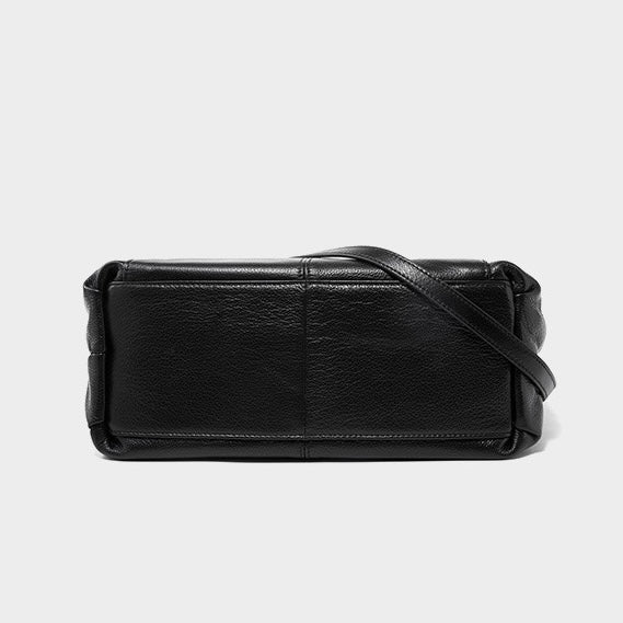 Women’s Genuine Leather Large Capacity Tote Shoulder Bag – Elegant Commuter Style