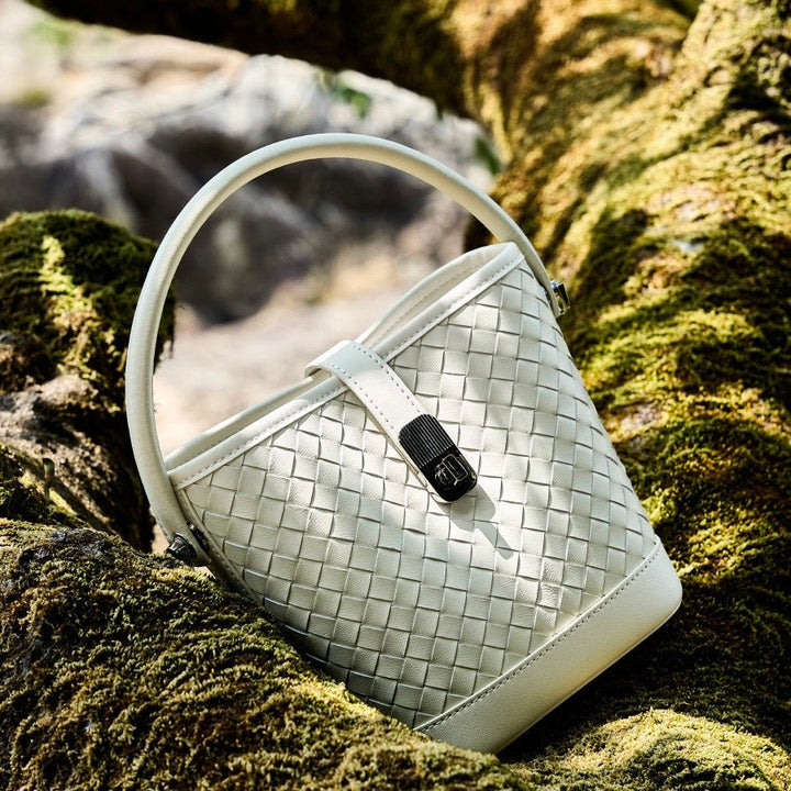 Women’s Genuine Sheepskin Woven Bucket Bag – Elegant Commuter Style