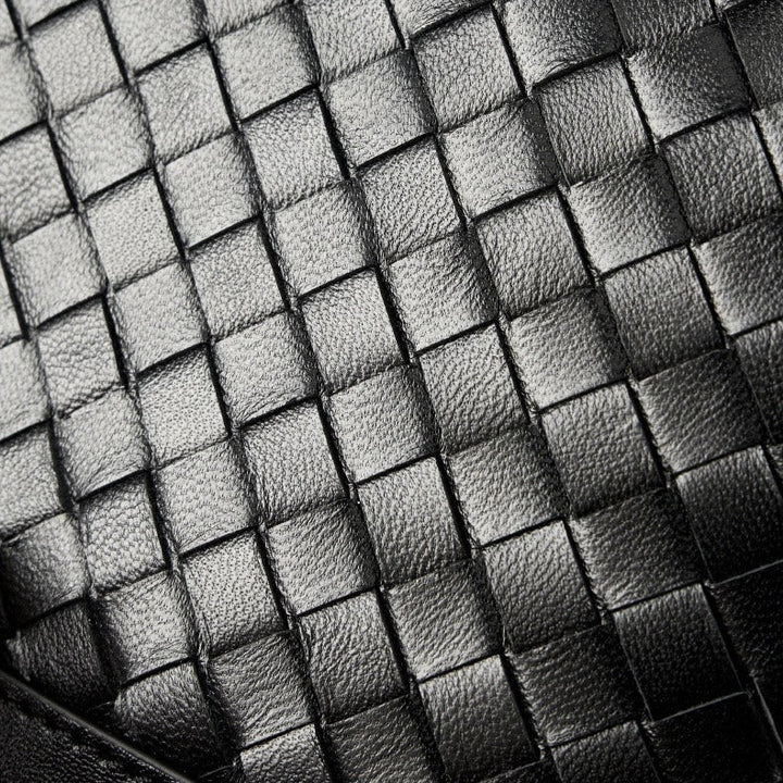 Women’s Genuine Sheepskin Woven Bucket Bag – Elegant Commuter Style