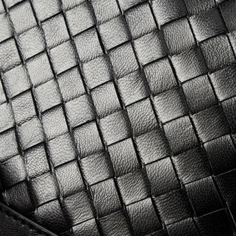 Women’s Genuine Sheepskin Woven Bucket Bag – Elegant Commuter Style