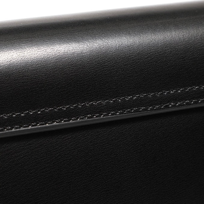 Women’s Genuine Leather Minimalist Saddle Tote – 2025 Commuter Edition