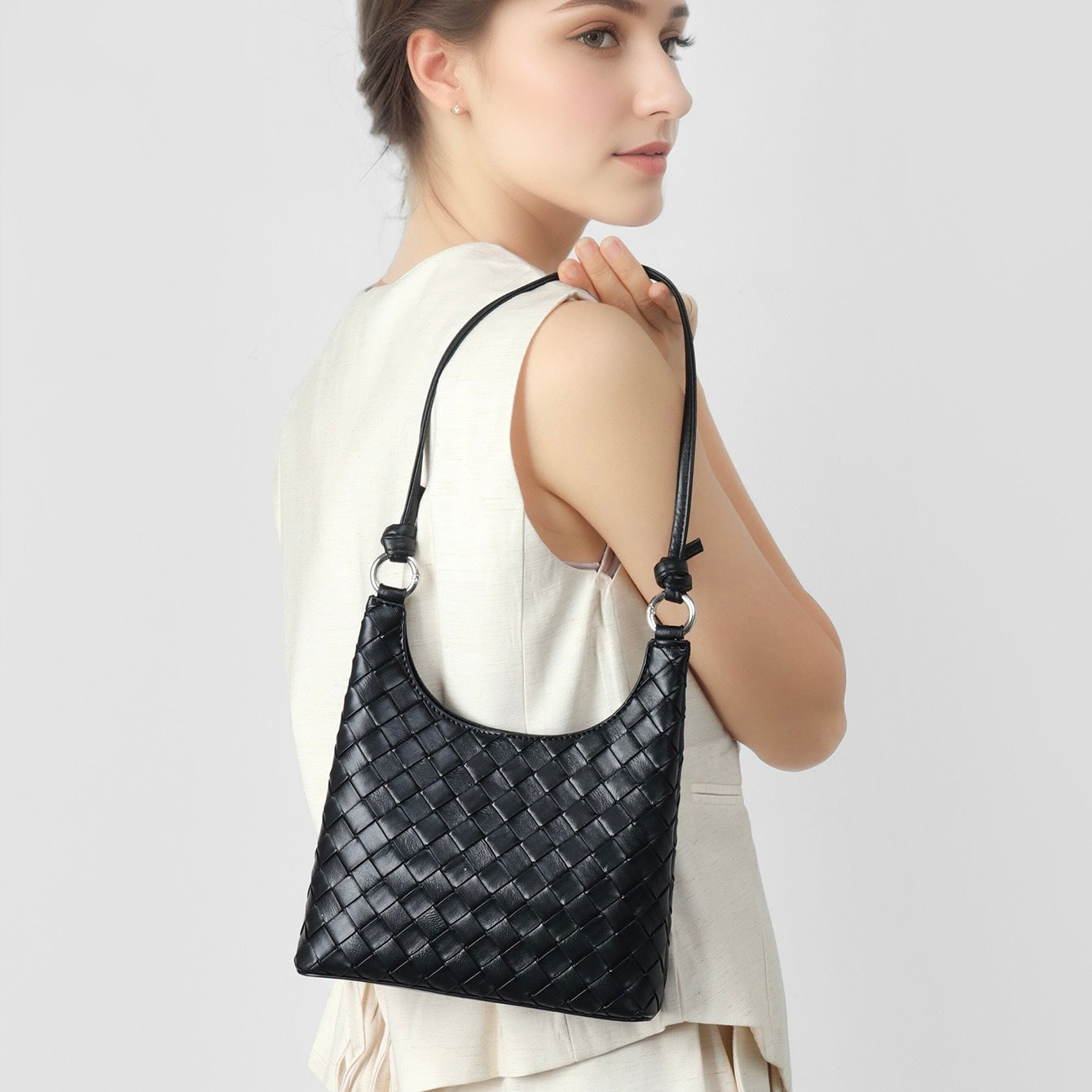 Women’s Genuine Leather Woven Shoulder Bag with Exquisite Weave Detail