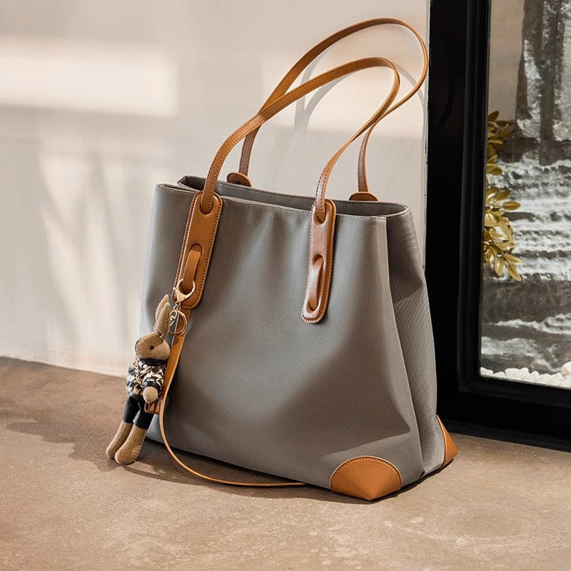 Women's Large Capacity Commuter Casual Premium Single-Shoulder Tote Bag