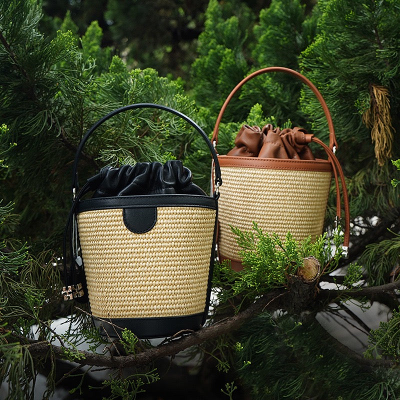 Luxury Women's Lambskin Woven Crossbody Handheld Barrel Bag for Beach Vacation