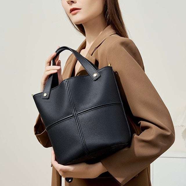 Women’s Genuine Leather Large Capacity Bucket Bag