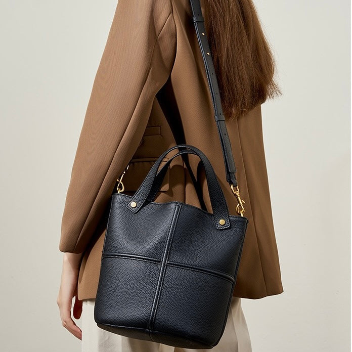 Women’s Genuine Leather Large Capacity Bucket Bag