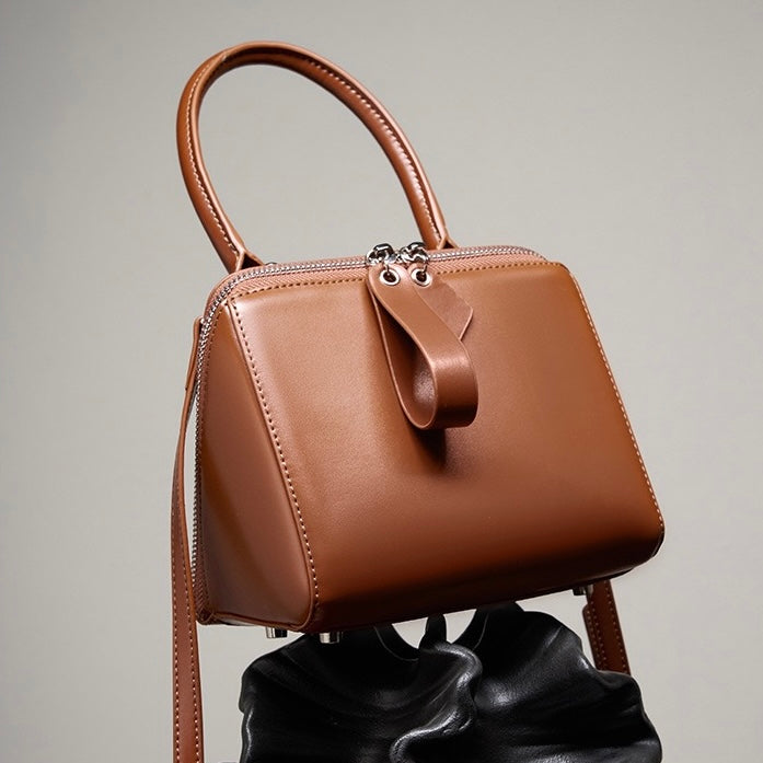 Women’s Genuine French Inspired Chic & Niche Crossbody Bag