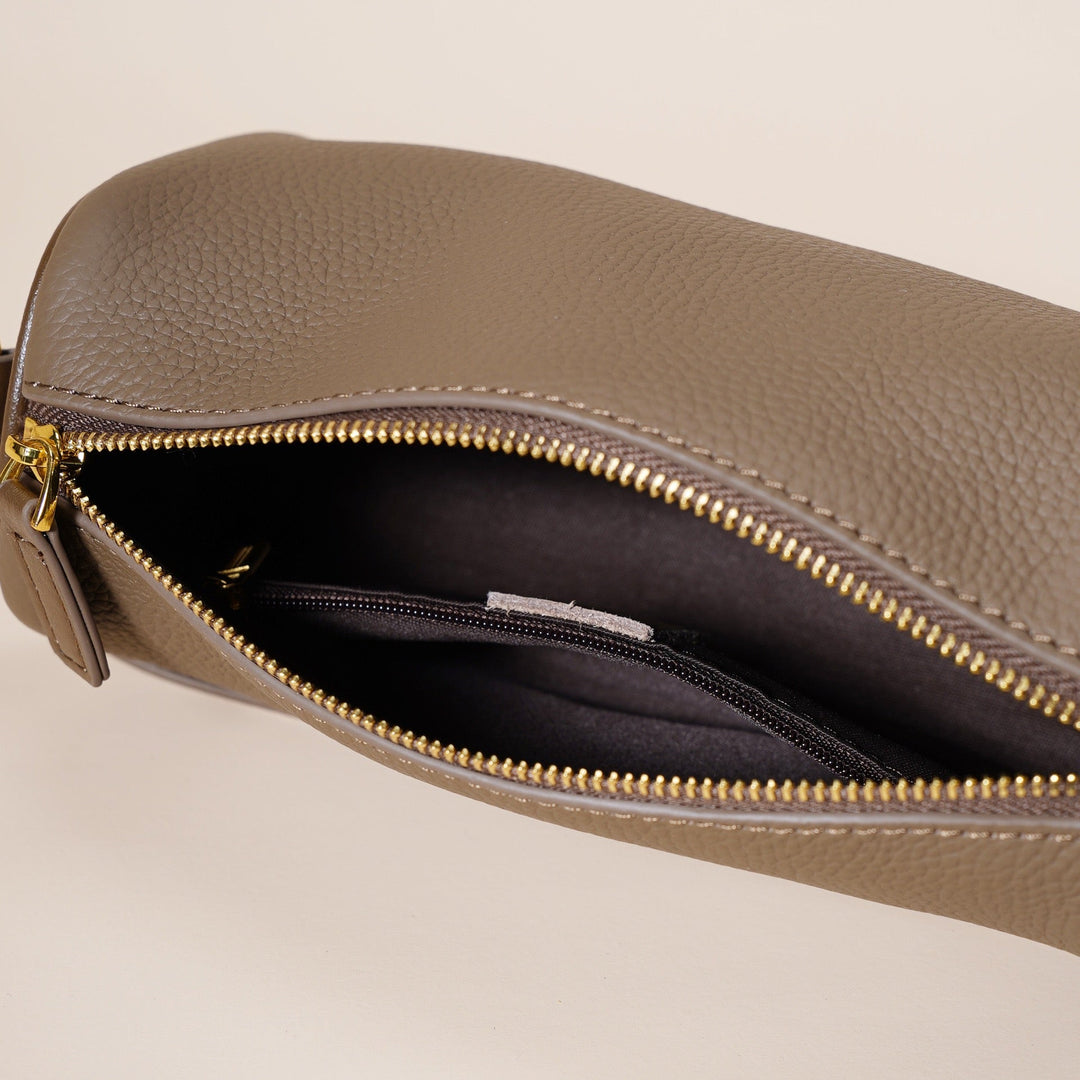 Women’s Genuine Leather Minimalist Quilted Crossbody Clutch Bag