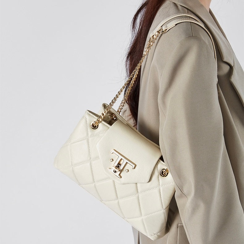 Women’s Genuine Leather Chain Shoulder Crossbody Bag in Commuter Chic Style