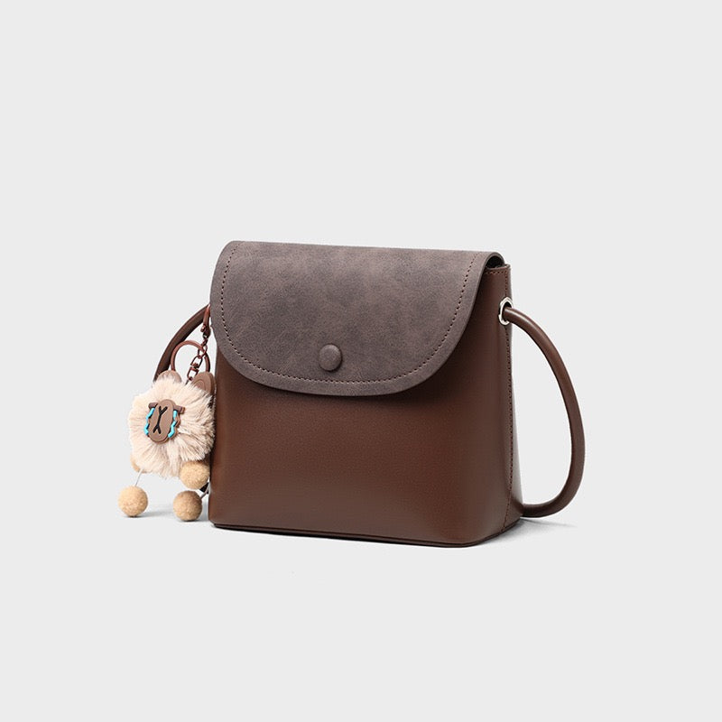 Women's Leather Vintage Flap Crossbody Bag