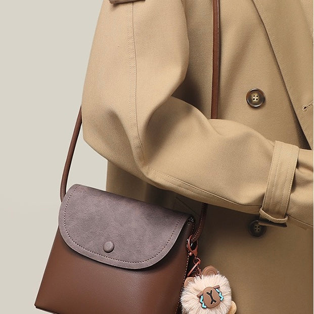 Women's Leather Vintage Flap Crossbody Bag