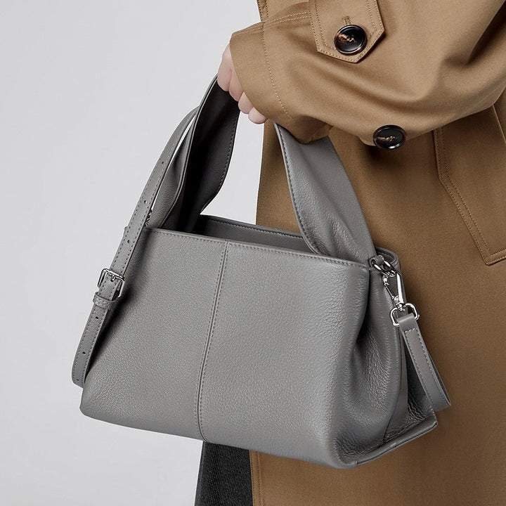 Women’s Genuine Leather Vintage-Style Top-Grain Shoulder Bag in Classic Design