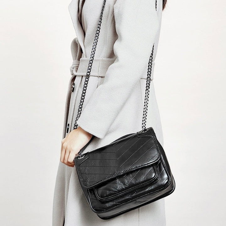 Women’s Genuine Leather Chain Detail Large Capacity Messenger Shoulder Bag
