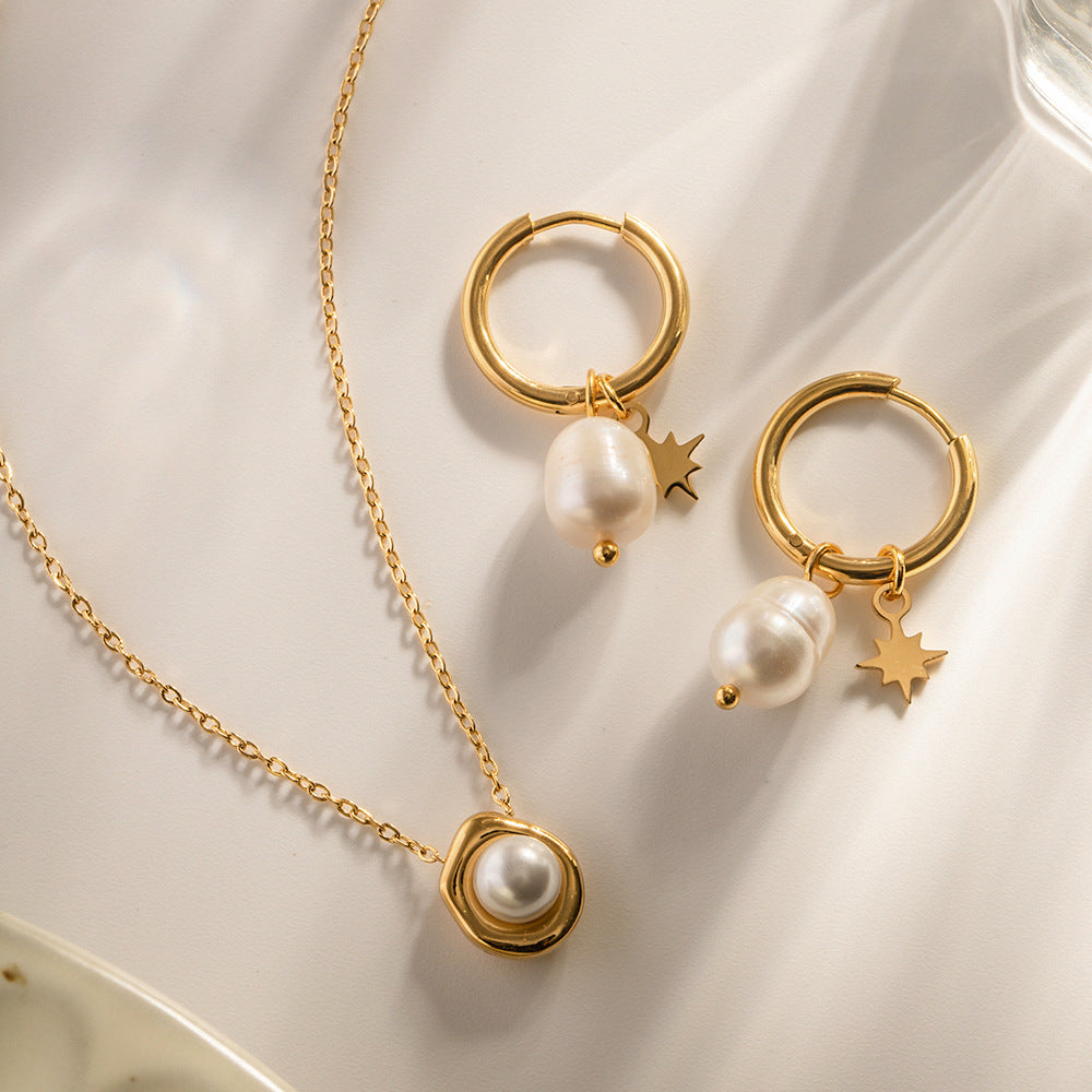 Natural Freshwater Pearl Earrings with Star Pendants